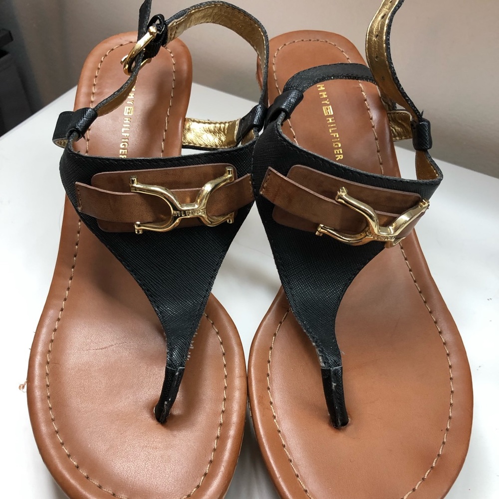 Buckled wedges!
